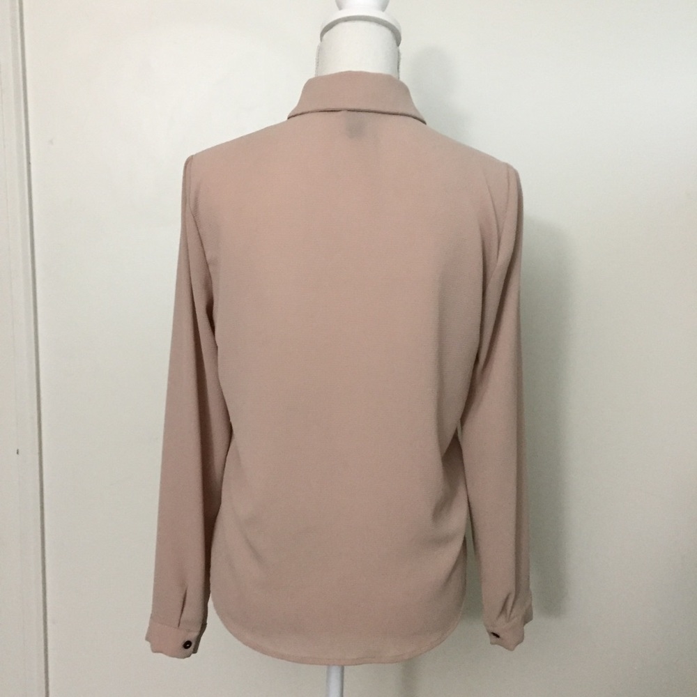 ❗️SOLD❗️F21 | Button-down Blouse | Size M - Picture 4 of 6